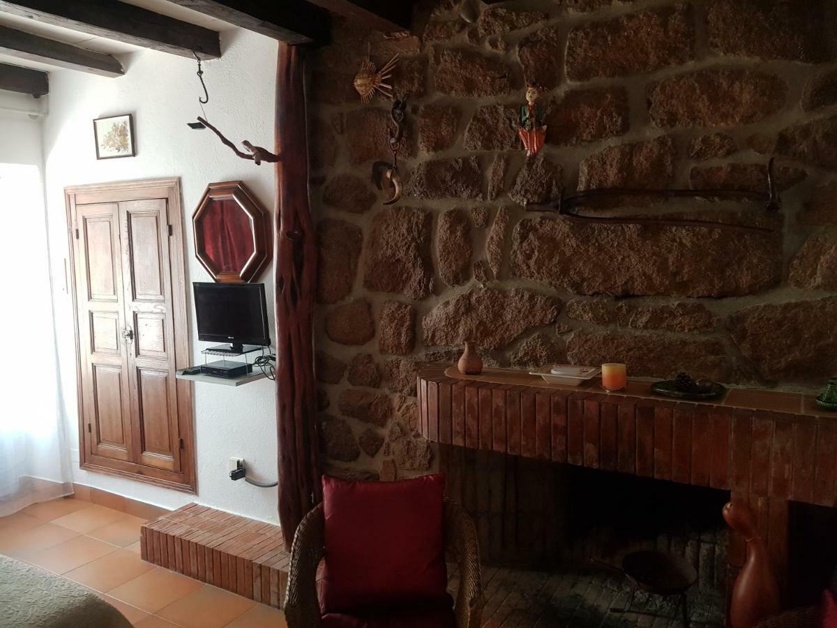 L'Orca Di San Gavinu Hotel Figari  Luaran gambar